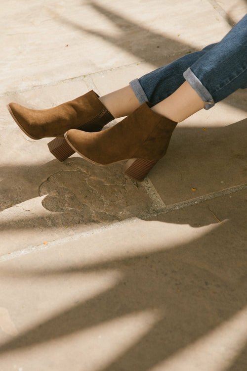 Men's & Women's Apparel and Accessories